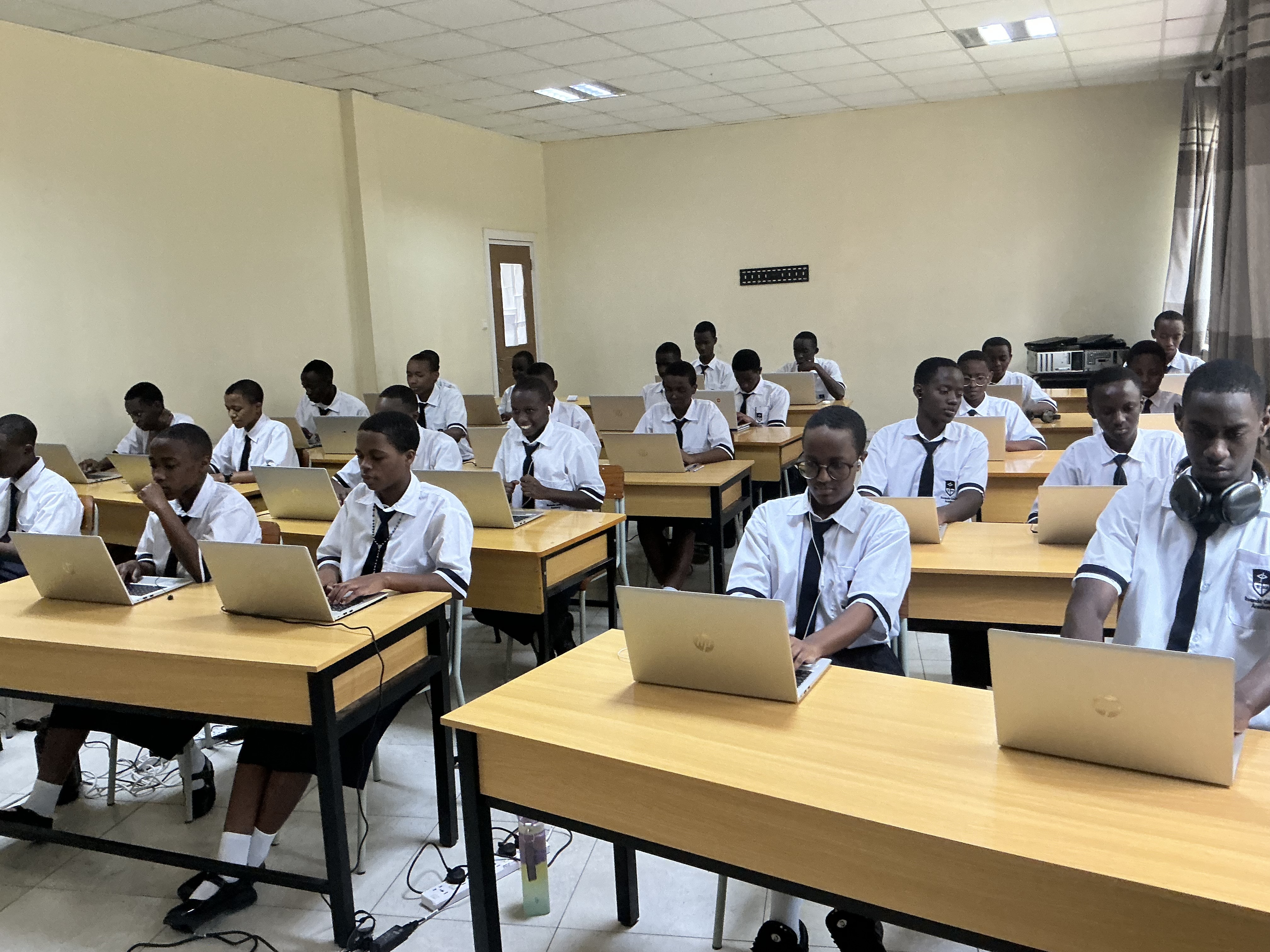Modern Lecture Halls & Smart Classrooms